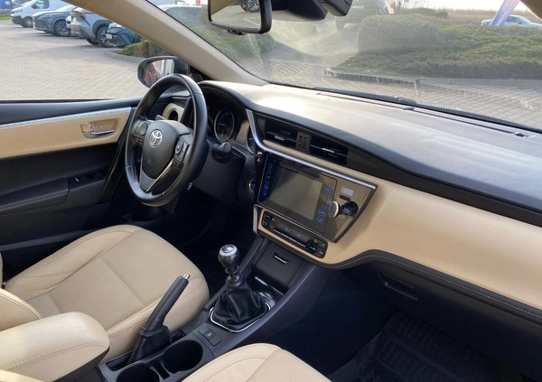 Toyota Corolla cena 49900 przebieg: 253080, rok produkcji 2016 z Kalisz małe 596